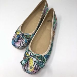 Stuart Weitzman Flats (Women’s 11)